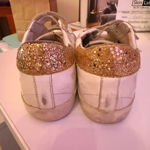 Authentic GOLDEN GOOSE Old School Low Top Velcro Sneakers - White/Gold - 37 - Picture 11 of 16